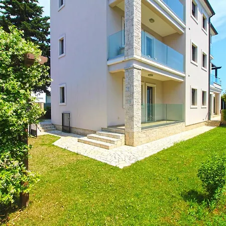 2256 Fažana
